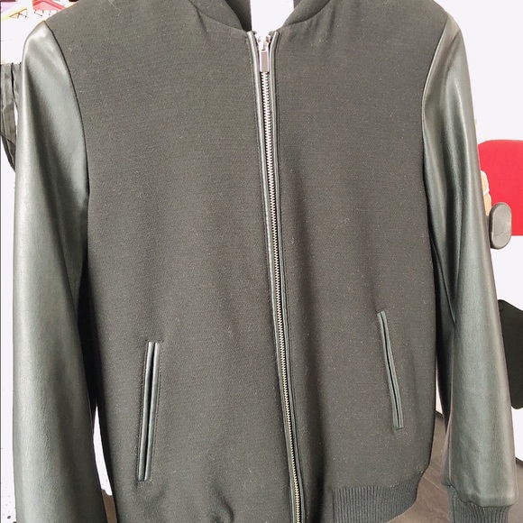 Zara Women’s Faux Leather Puffer Jacket - Picture 1 of 4